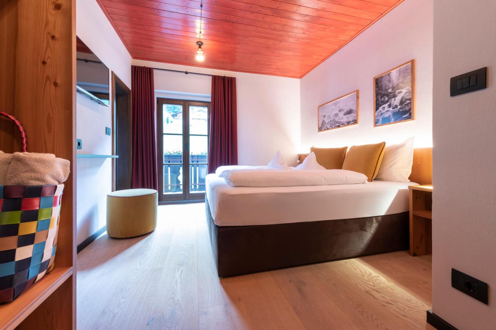 Hotel Platz Ortisei Bagian luar foto